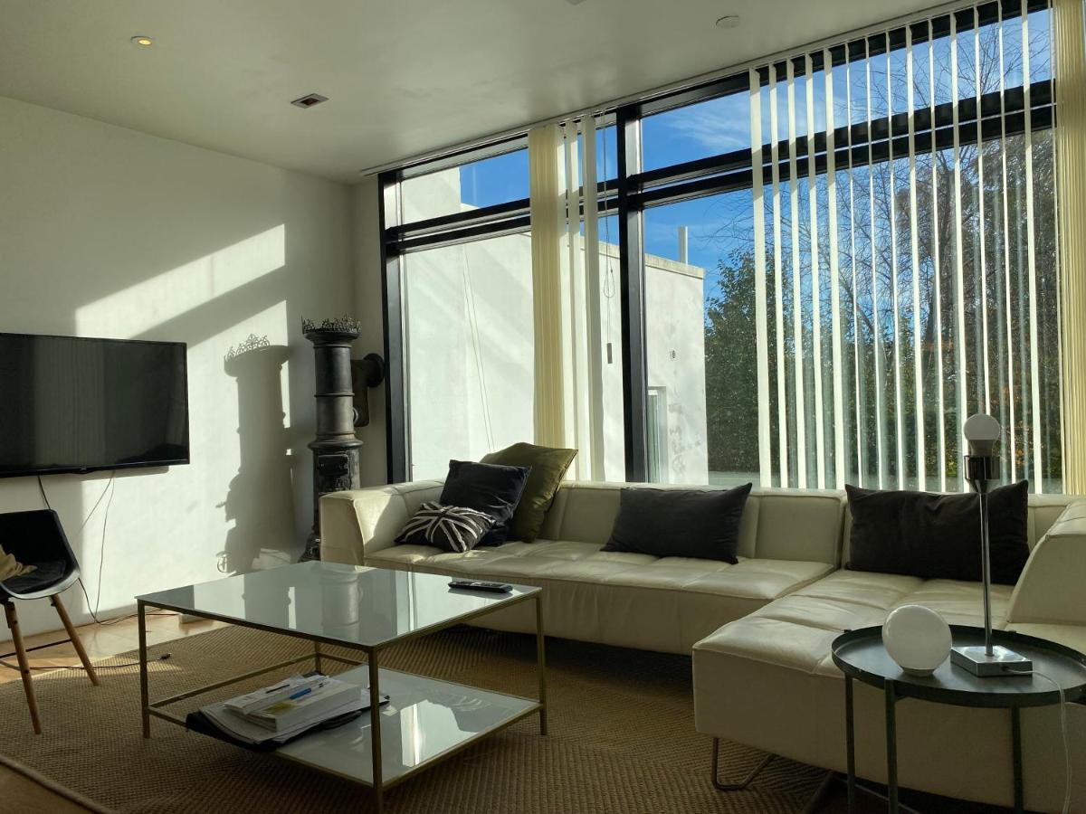Exclusive 2 Level Etage Next To Arlanda-City Metro Stockholm Bagian luar foto
